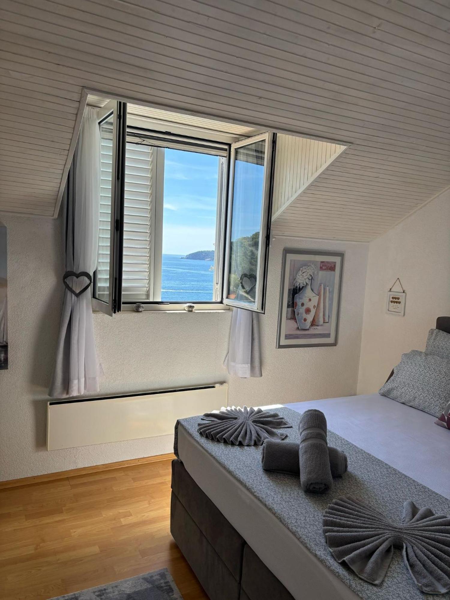 Indy'S Beach Apartments Dubrovnik Room photo